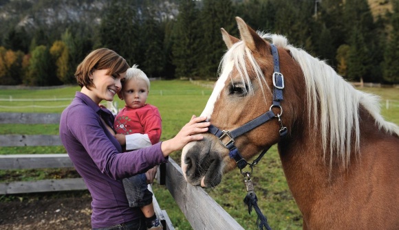 © Tirol Werbung, Foto: Laurin Moser Hotel con maneggio